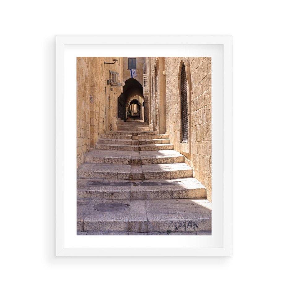 Plakat w ramie 40x50 - miasto w innej odsłonie - uliczka, perspektywa - rama biała