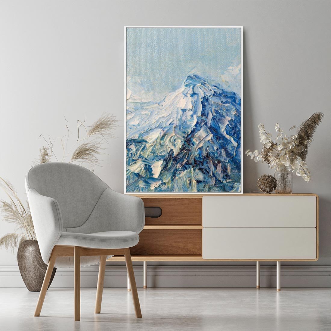Obraz w ramie 80x120 - Majestat Błękitnych Szczytów - olejny obraz, górski pejzaż - rama biała