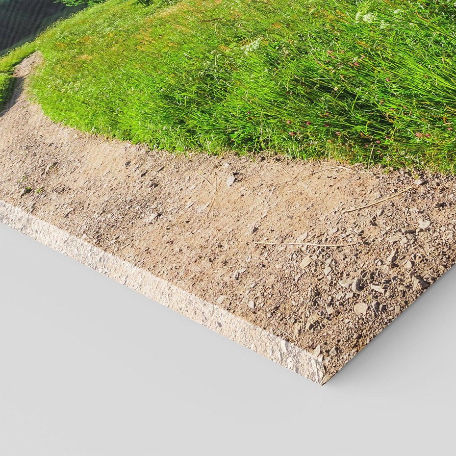 Obraz na płótnie 70x100 - Harmonia natury - góry, łąka