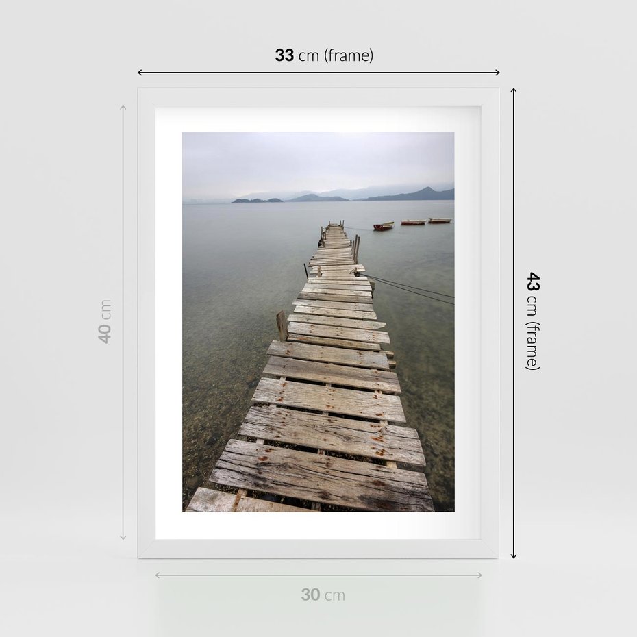 Plakat w ramie 30x40 - Jeziorne Refleksje - pomost, jezioro - rama biała