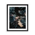 Plakat w ramie 40x50 - Jesienne Liście w Kałużach: Odbicie Natury - jesienne liście wkałuży, fotografia - rama czarna