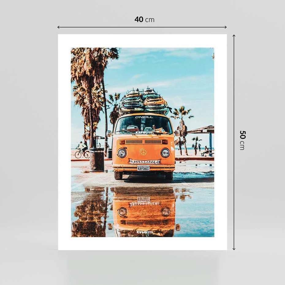 Plakat bez ramy 40x50 - Wakacje na Kółkach - kamper, deski surfingowe na dachu