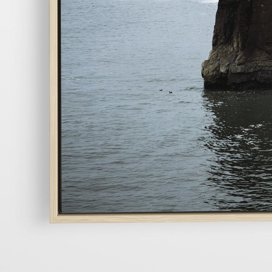 Obraz w ramie 50x50 - Mistyczna Aura - morze, mgła - rama drewno