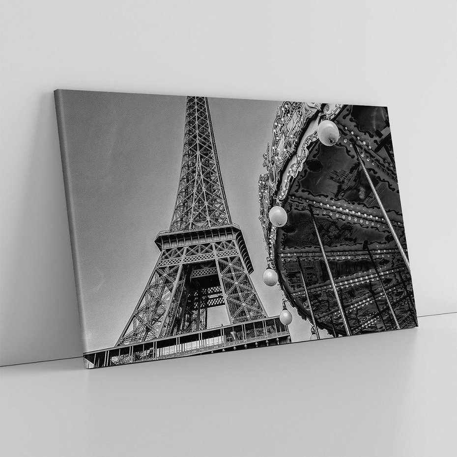 Obraz na płótnie 120x80 - Zabawa w Paryżu - czarno białe zdjecie, wieża eiffla