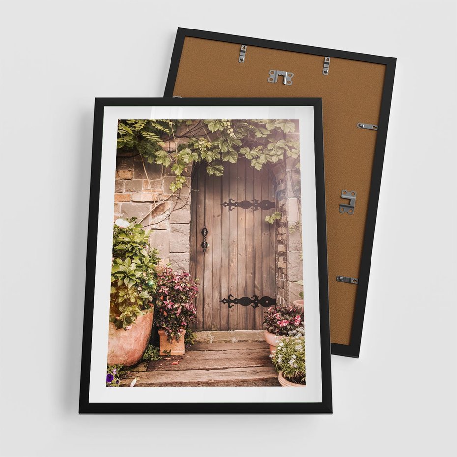 Plakat w ramie 50x70 - Wyjątkowy Klimat - drzwi, stare - rama czarna