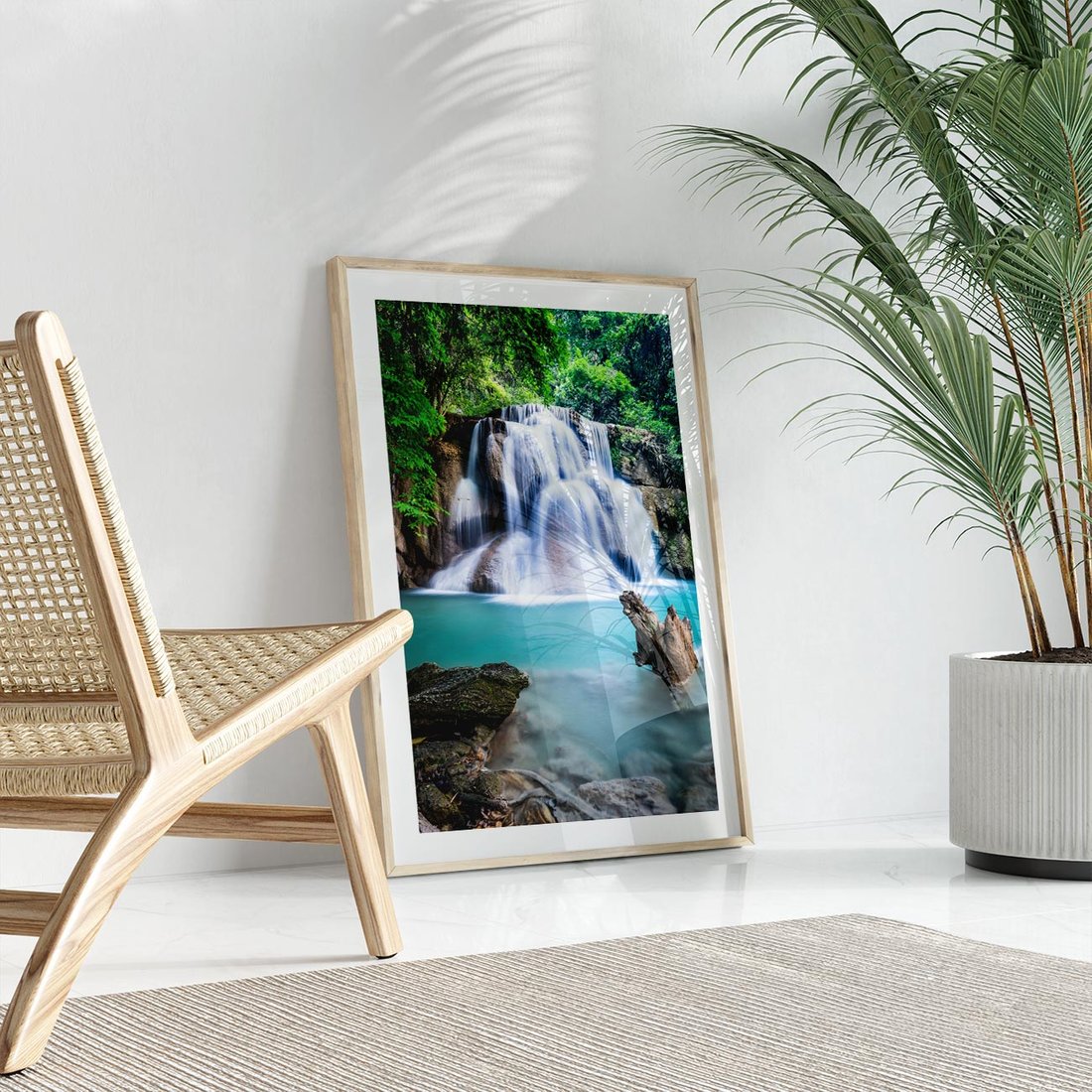 Plakat w ramie 30x40 - Abstrakcyjna nowoczesność - wodospad, woda - rama drewno