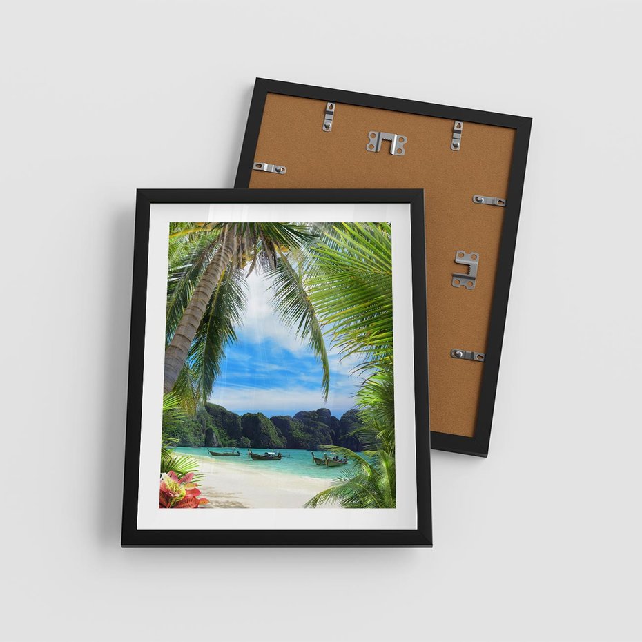 Plakat w ramie 40x50 - Palmy tańczące na tropikalnej plaży - palmy, plaża - rama czarna