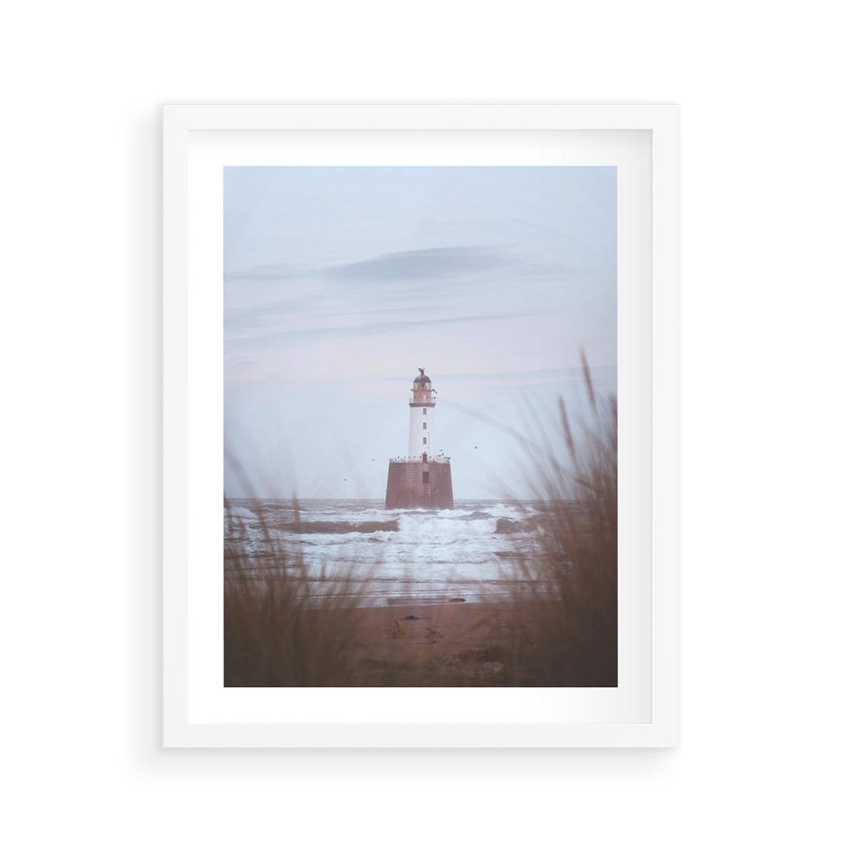 Plakat w ramie 40x50 - Magiczna Aura - latarnia, mgła - rama biała