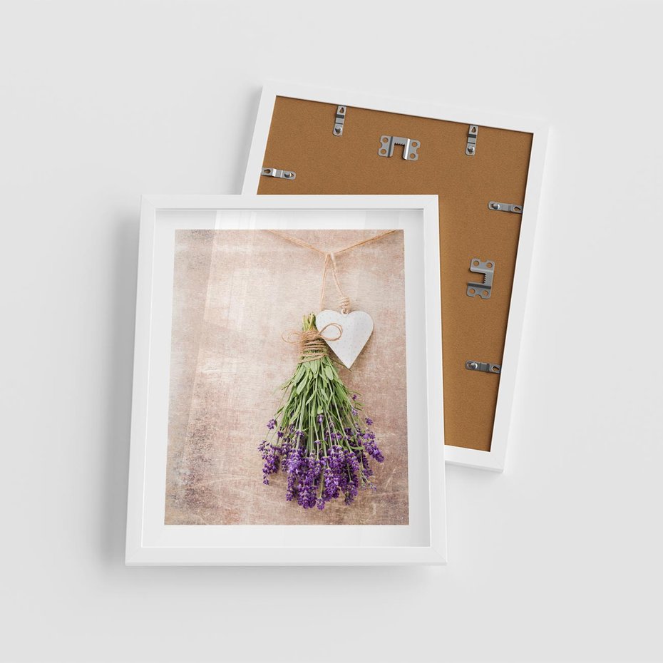 Plakat w ramie 40x50 - Romantyczny urok - lawenda, bukiet - rama biała