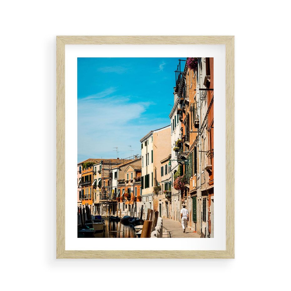 Plakat w ramie 40x50 - Magia Miejskiego Krajobrazu - uliczka, perspektywa - rama drewno