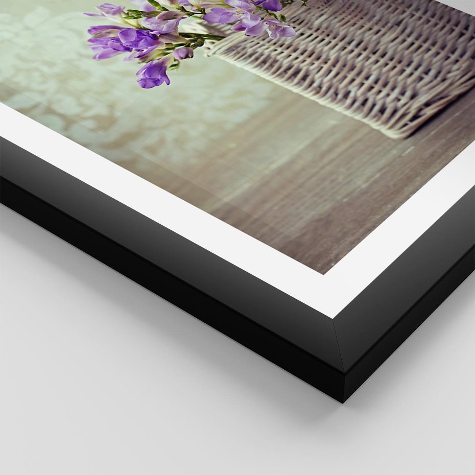 Plakat w ramie 30x40 - Kwiatowy koszyk - kwiaty, koszyk - rama czarna