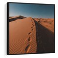 Obraz w ramie 50x50 - Piasek pustyni w ogniu - pustynia, piasek - rama czarna