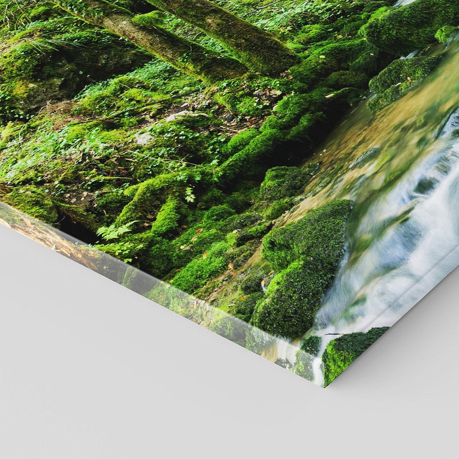Obraz na płótnie 100x50 - Spokój Wodospadu: Las i Drzewa - wodospad, las