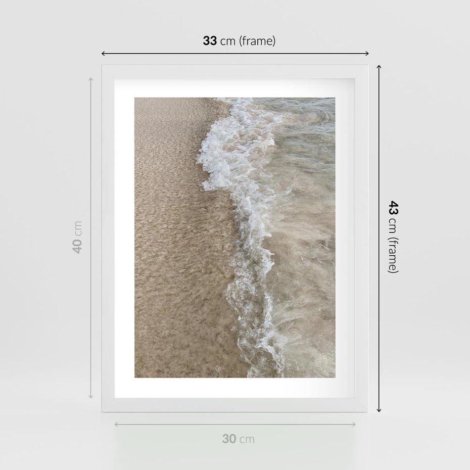 Plakat w ramie 30x40 - Fale Morza na Piasku - plaża, morze - rama biała