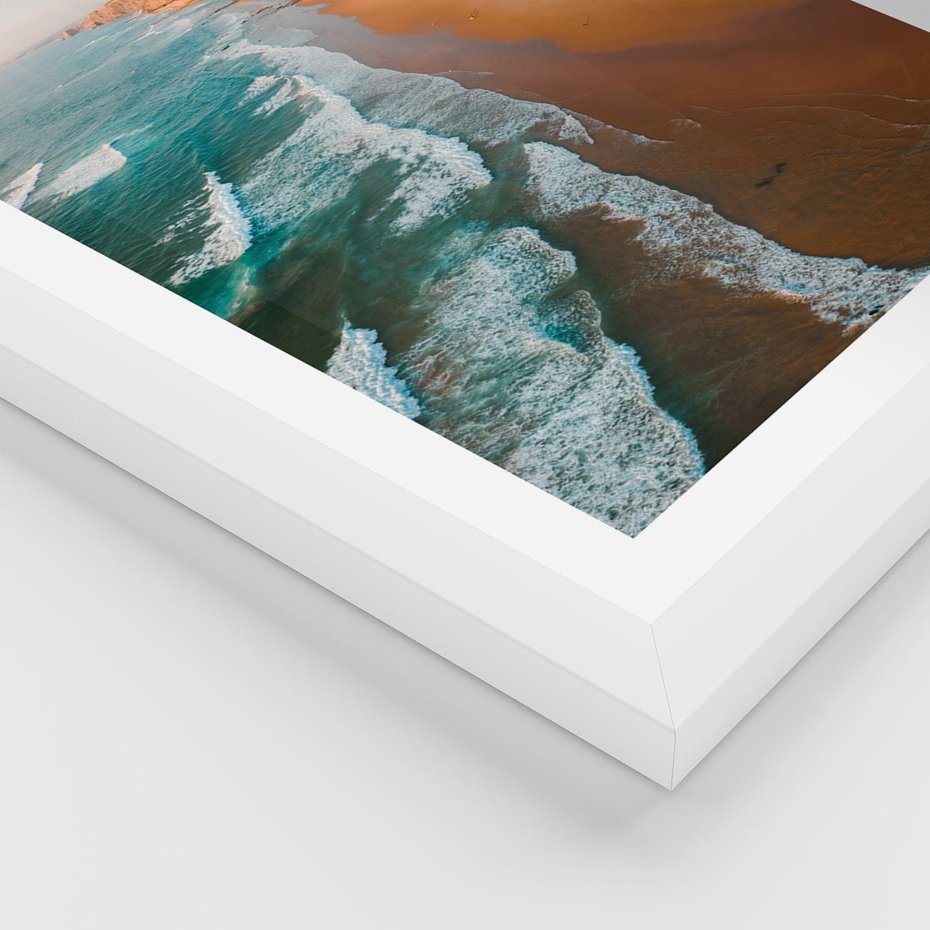 Plakat w ramie 50x70 - Z Lotu Ptaka - fotografia, plaża - rama biała