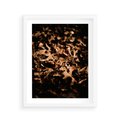 Plakat w ramie 40x50 - Jesienne Liście: Nostalgiczna Kolorystyka - suche liście, jesień - rama biała