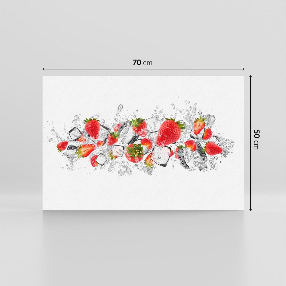 Obraz na płótnie 70x50 - Oaza świeżości: truskawki w wodzie - truskawki, woda