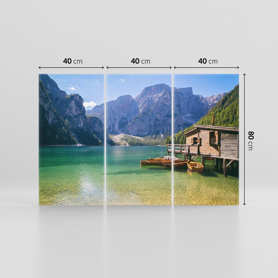 Obraz na płótnie 120x80 - Wzgórza i Jezioro: Urok Górskiej Przyrody - góry, jezioro