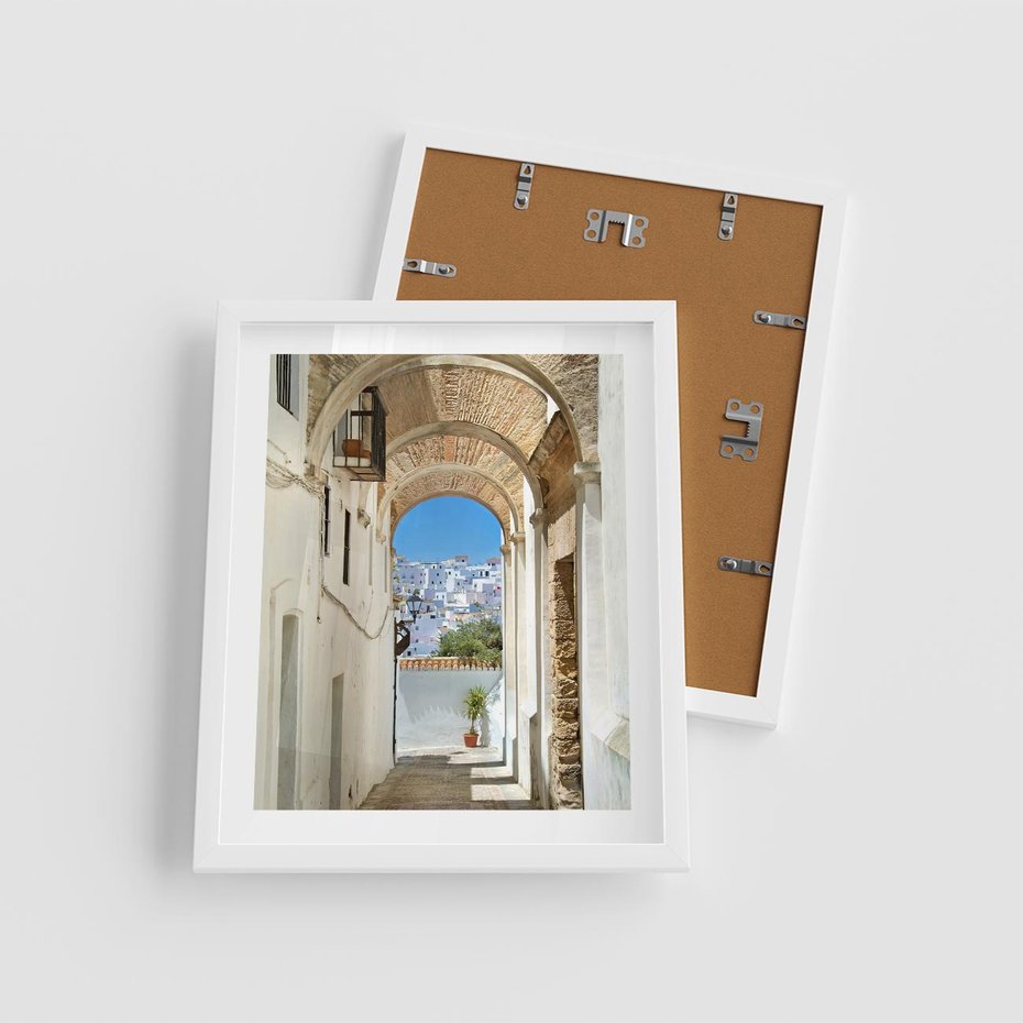 Plakat w ramie 40x50 - Romantyczna Przeprawa - romantyczna, uliczka - rama biała