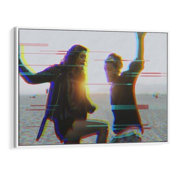 Obraz w ramie 70x50 - Taniec tęsknot - zdjęcie w stylu retro, dodane kolorowe akcenty - rama biała