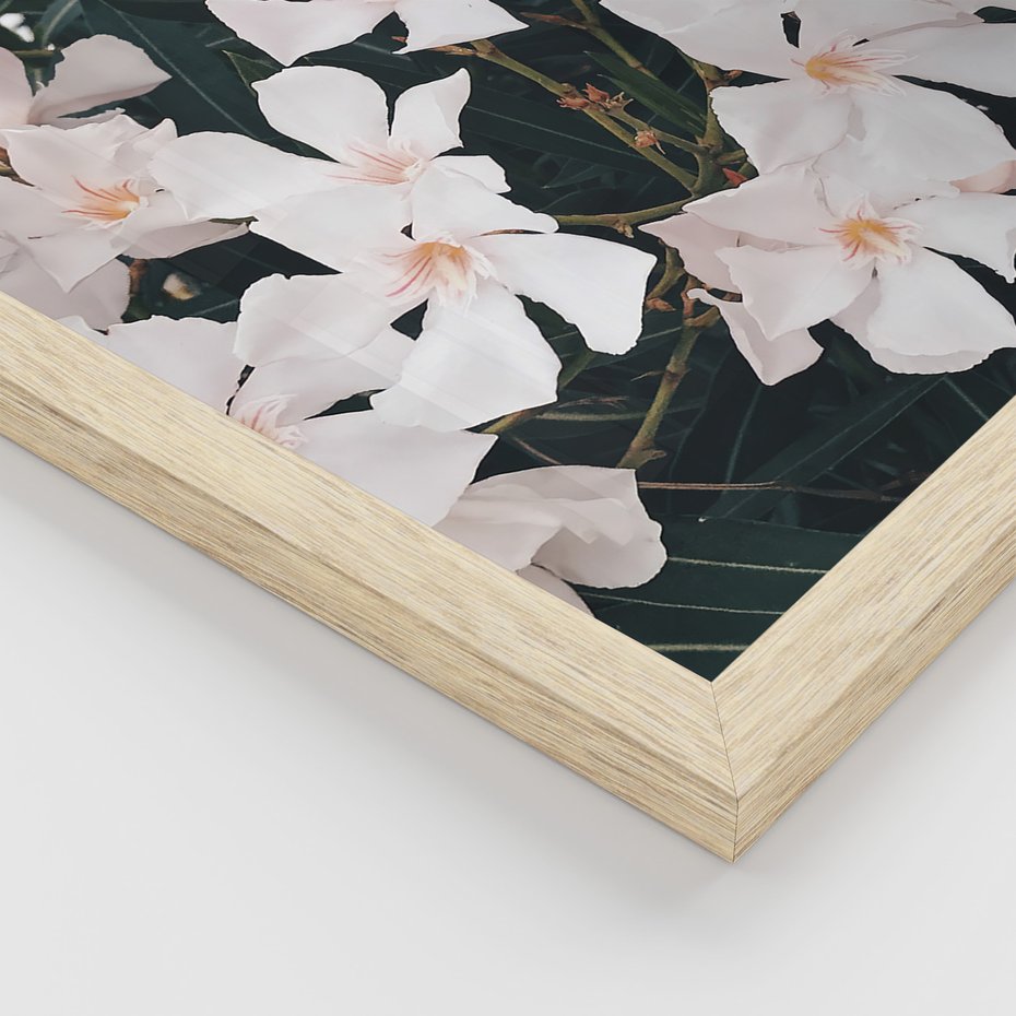 Zestaw obrazy w ramie 40x50 galeria - Kwiaty, perfumy, salon, sypialnia - rama drewno