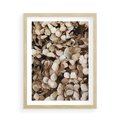 Plakat w ramie 50x70 - Delikatność Hortensji: Kompozycja Kwiatów w Beżu - hortensja, odcienie beżu - rama drewno