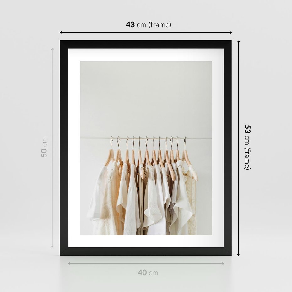 Plakat w ramie 40x50 - Elegancja Prostoty - ubrania, modowa fotografia - rama czarna
