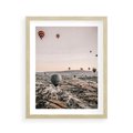 Plakat w ramie 40x50 - Wolność w Powietrzu - balony latające nas pustynnym krajbrazem, balony do latania - rama drewno