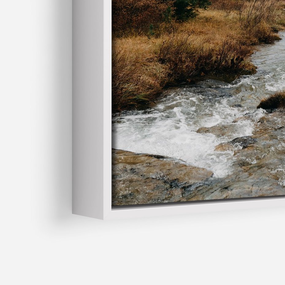 Obraz w ramie 80x120 - W Górskiej Dolinie - artystyczna fotografia, las - rama biała