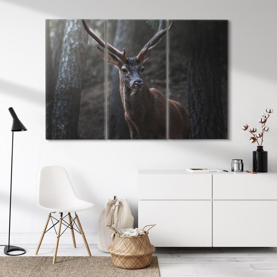 Obraz na płótnie 120x80 - Jeleń wśród lasu - jeleń, las