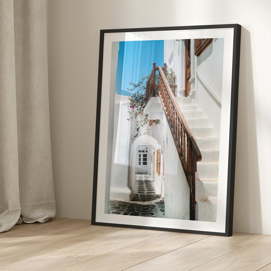 Plakat w ramie 50x70 - Schody Uliczką W dół - schody, uliczka - rama czarna