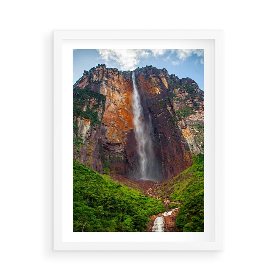 Plakat w ramie 50x70 - Górska siła wodospadów - wodospad, góra - rama biała