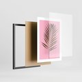 Plakat w ramie 30x40 - Promienie złotej palmy - złota, palma - rama czarna