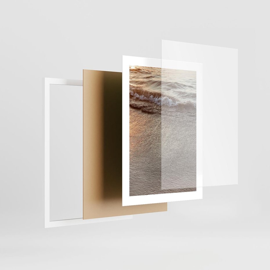 Plakat w ramie 30x40 - Spokój Morza: Fale na Plaży - fale, morze - rama biała