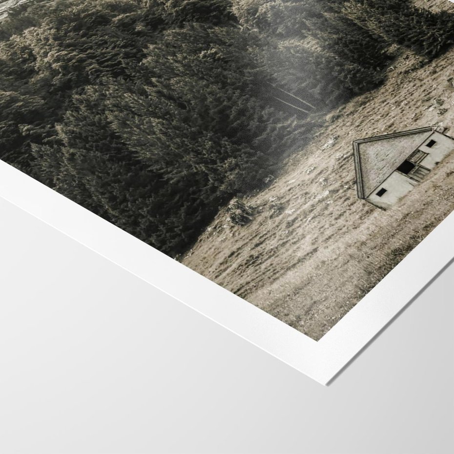 Plakat bez ramy 21x30 - Dom w Odcieniach Natury - domek w górach, góry