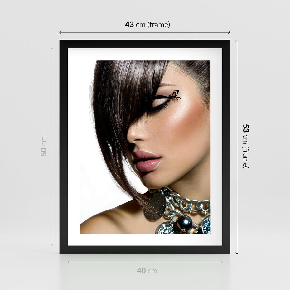 Plakat w ramie 40x50 - Kobieca Fryzura w Ruchu - fryzura, kobieta - rama czarna