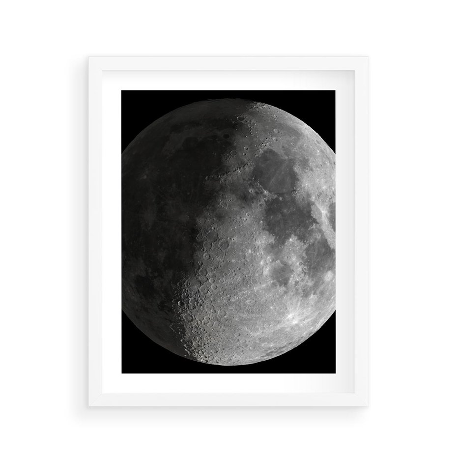 Plakat w ramie 40x50 - Kontrastowy księżyc w czerni i bieli - księżyc, czarno - rama biała