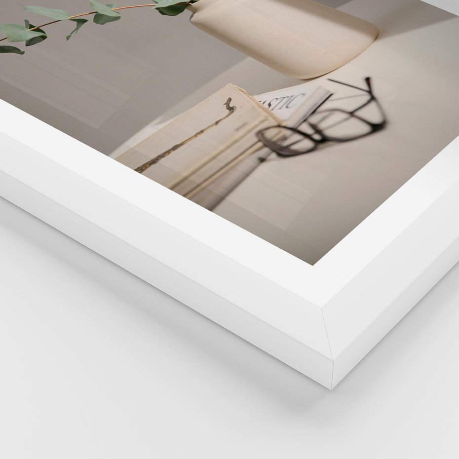 Plakat w ramie 30x40 - Eukaliptusowe liście w okularach - liście, eukaliptus - rama biała