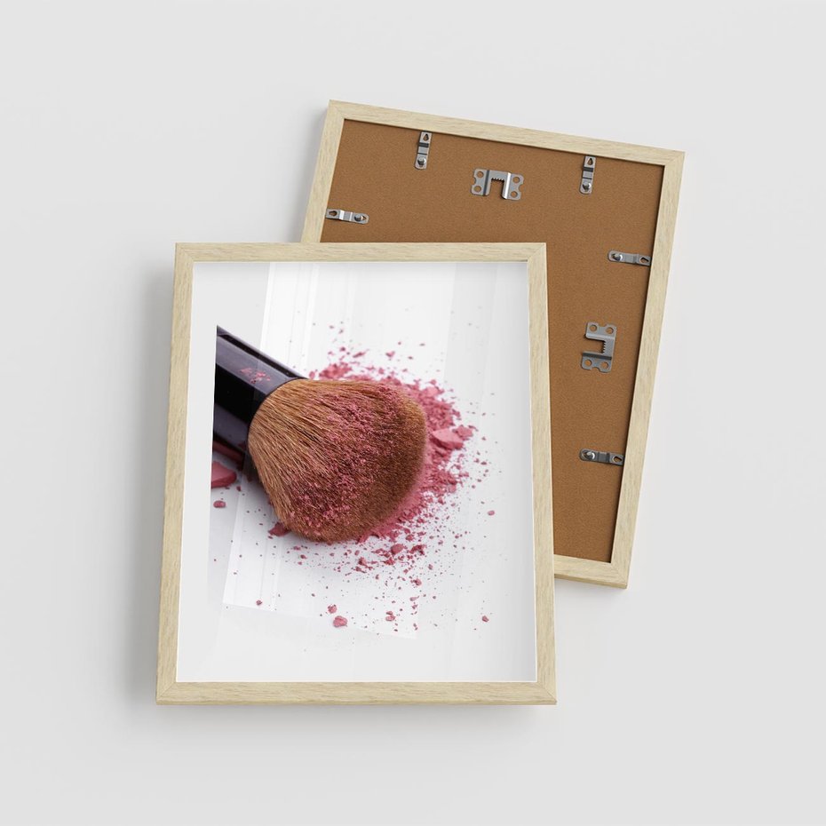 Plakat w ramie 40x50 - Makijaż w kolorze pędzla - makijaż, pędzel - rama drewno