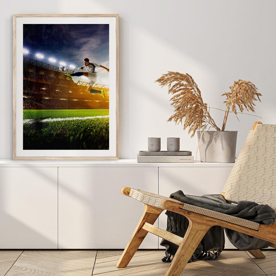 Plakat w ramie 40x50 - Gol! Magia piłki nożnej - gol, piłka - rama drewno