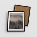 Plakat w ramie 40x50 - Mglista Opowieść Lasu - las, mgła - rama czarna