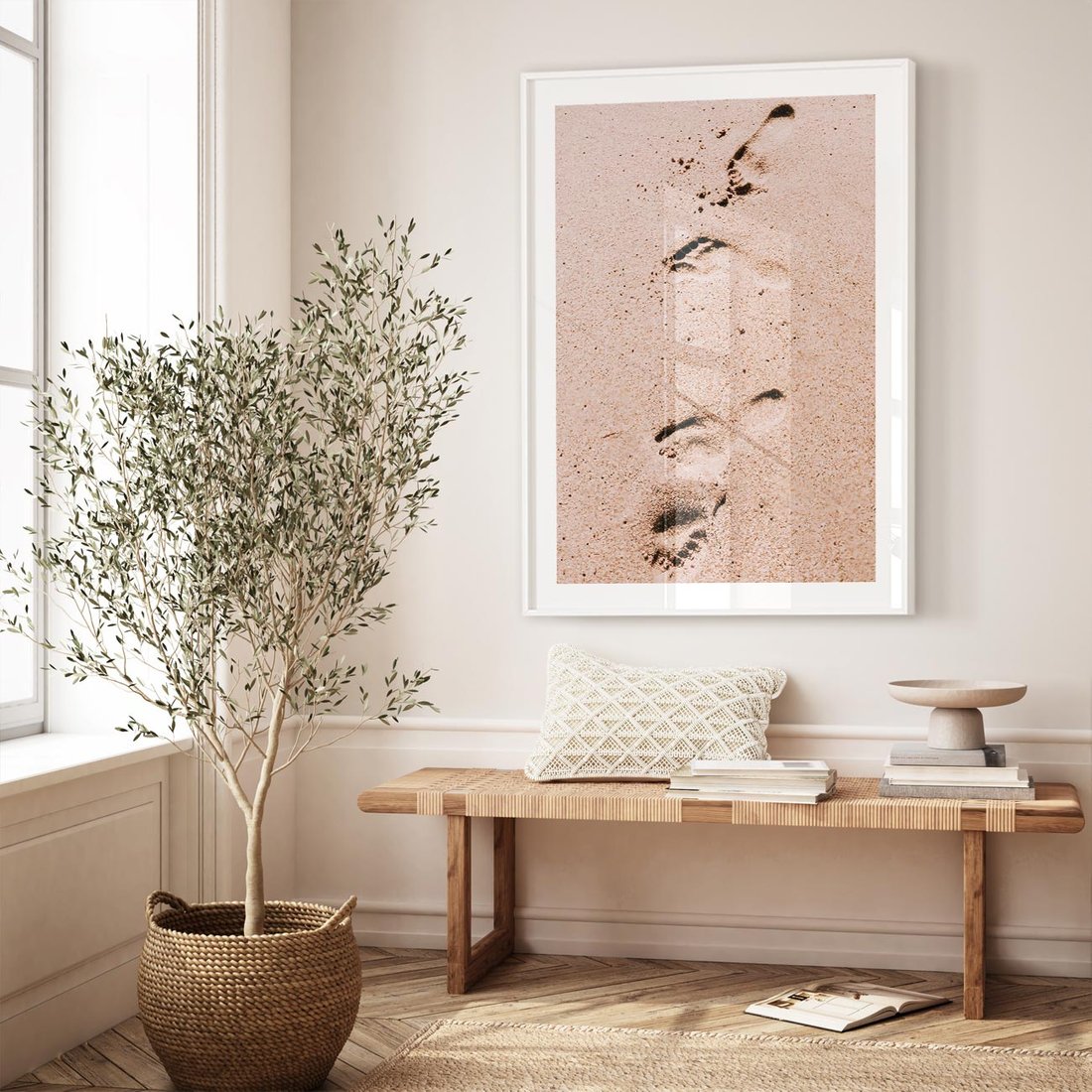 Plakat w ramie 30x40 - Ślady na Piasku - piasek, plaża - rama biała