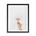 Plakat w ramie 50x70 - Kobieca Dłoń i Różowe Wino - kieliszek różowego wina, kobieca dłoń - rama czarna