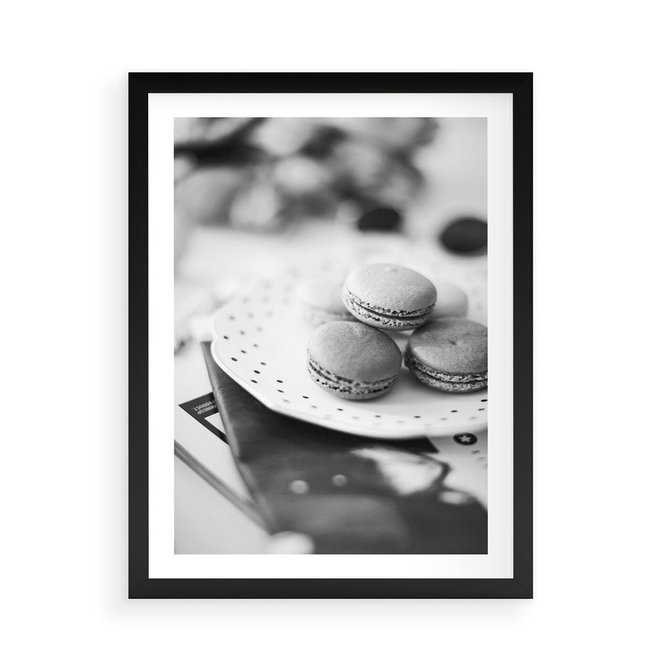 Plakat w ramie 50x70 - Makaroniki w Szarości - czarno biała fotografia, plakat - rama czarna
