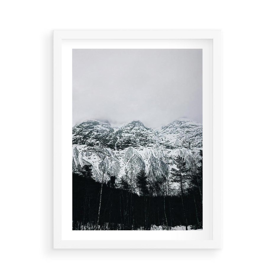 Plakat w ramie 50x70 - Zimowe Uroki Gór - góry ośnieżone, krajobraz górski - rama biała