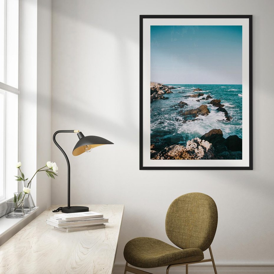 Plakat bez ramy 21x30 - Dramatyczna Sceneria: Fale i Skały nad Morzem - morze, fale