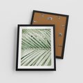 Plakat w ramie 40x50 - Liście Palmy: Egzotyczna Grafika - palma, liście palmy - rama czarna