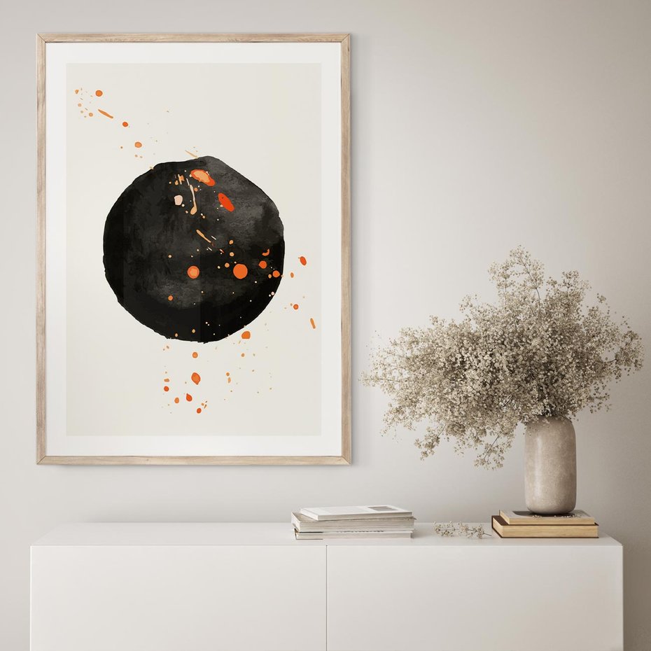 Plakat w ramie 50x70 - Wnętrza Marzeń - abstrakcyjna czarna plama, rozsiane pomarańczowe kropki - rama drewno