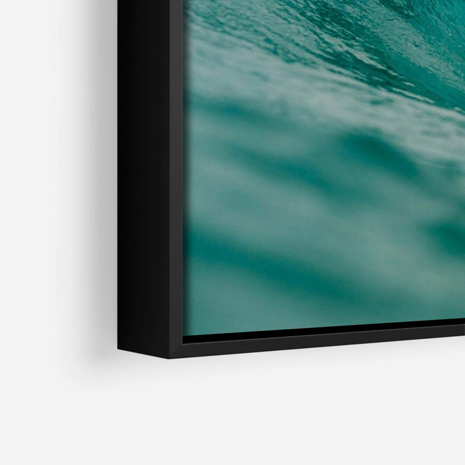 Obraz w ramie 70x50 - Rajskie Wybrzeże - fotografia, duża fala - rama czarna
