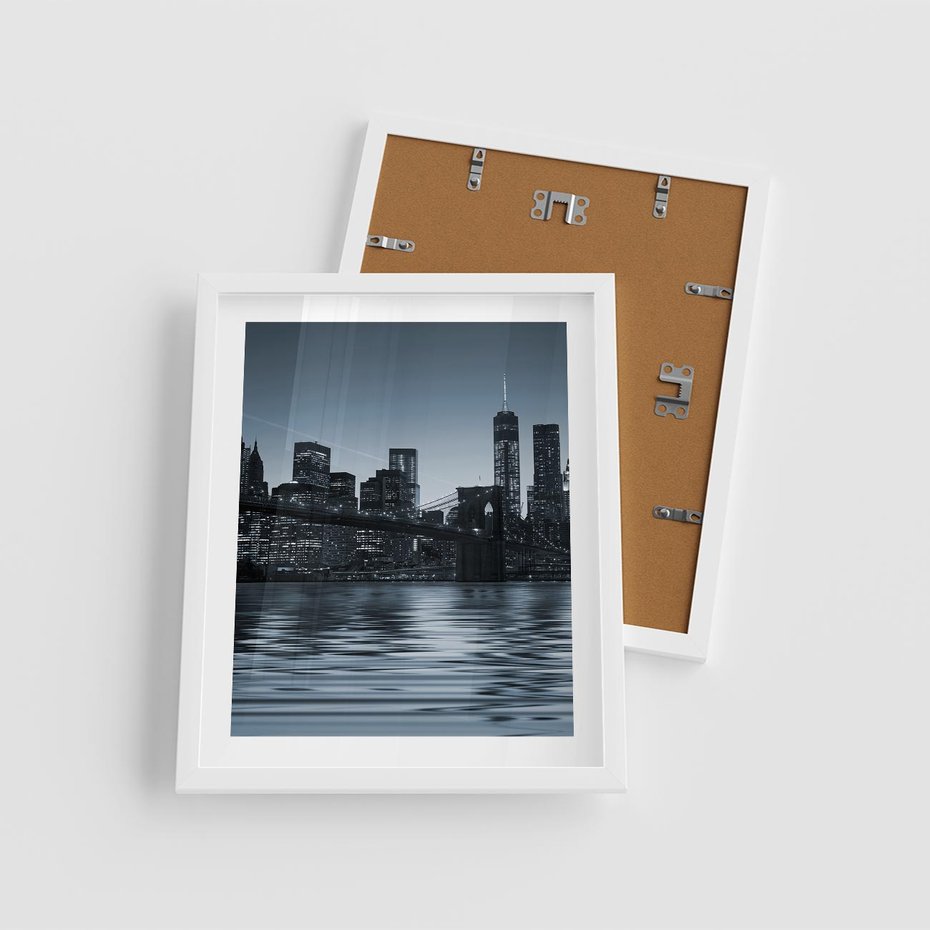 Plakat w ramie 40x50 - Nocne pejzaże miasta - miasto, nocą - rama biała